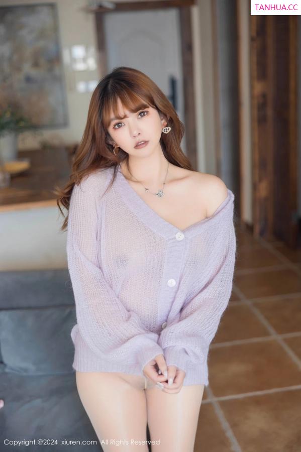 张思允  [XiuRen]高清写真图 2024.03.14 No.8228 张思允Nice 丝袜美臀第32张图片